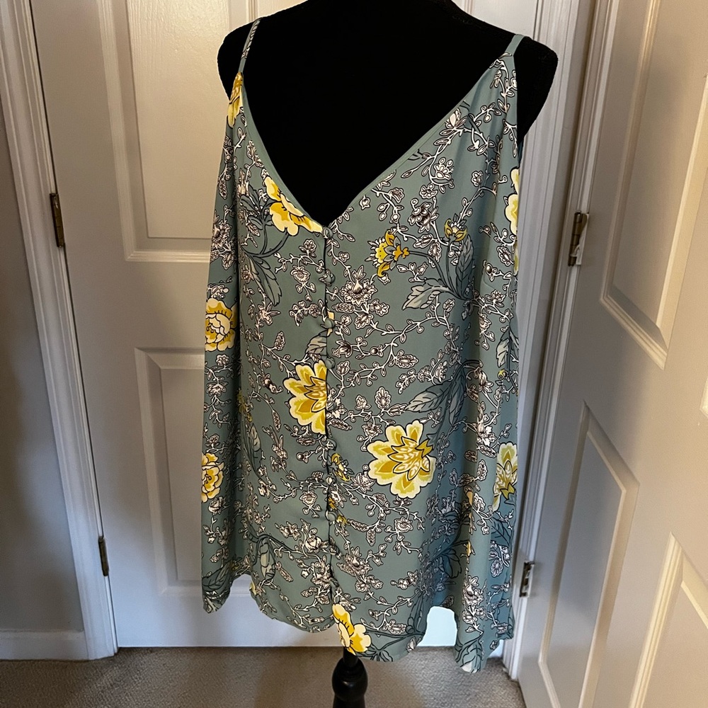 💕 Loft Plus Tank Top / Camisole Size 26 Floral